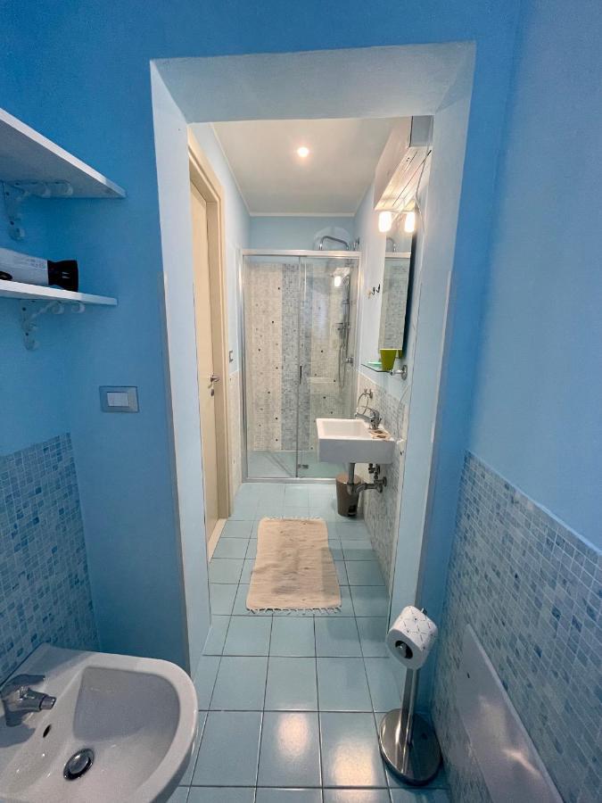 4 Balconi Rooms Paladini B&B E Appartamenti Lecce Exterior foto